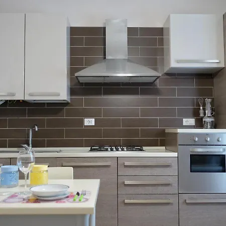 Apartment Casa Salumiere ‐ Bicamere Con Posto Auto Vicinissimo Spiagga Costa Azzurra *
