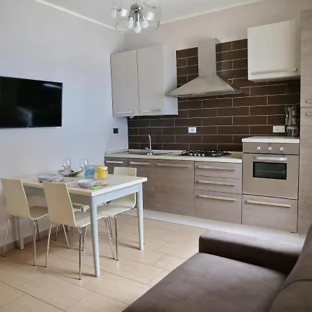 Apartment Casa Salumiere ‐ Bicamere Con Posto Auto Vicinissimo Spiagga Costa Azzurra *