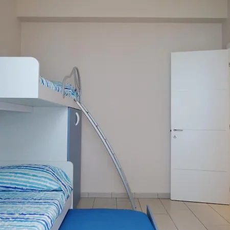 Casa Salumiere ‐ Bicamere Con Posto Auto Vicinissimo Spiagga Costa Azzurra Apartment *