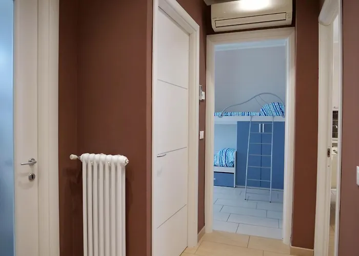 Casa Salumiere ‐ Bicamere Con Posto Auto Vicinissimo Spiagga Costa Azzurra Grado