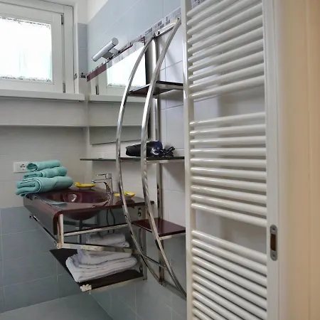 Casa Salumiere ‐ Bicamere Con Posto Auto Vicinissimo Spiagga Costa Azzurra * 格拉多