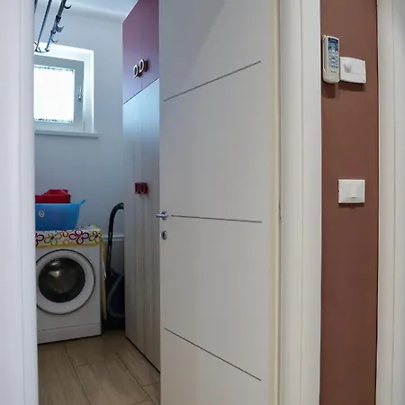 Casa Salumiere ‐ Bicamere Con Posto Auto Vicinissimo Spiagga Costa Azzurra Daire