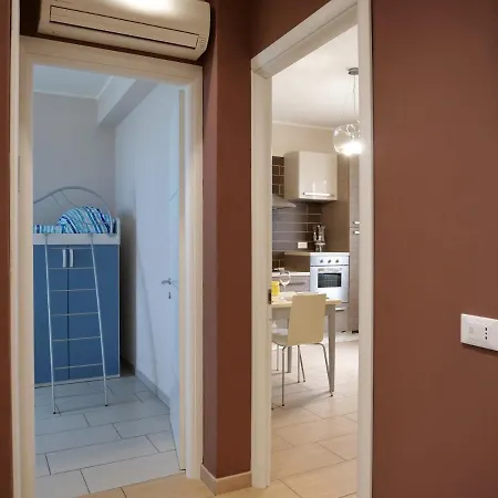 Casa Salumiere ‐ Bicamere Con Posto Auto Vicinissimo Spiagga Costa Azzurra 아파트 *