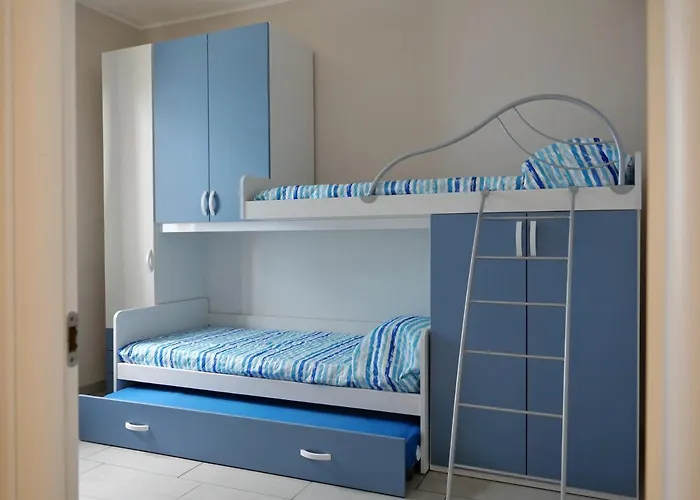 Casa Salumiere ‐ Bicamere Con Posto Auto Vicinissimo Spiagga Costa Azzurra Grado