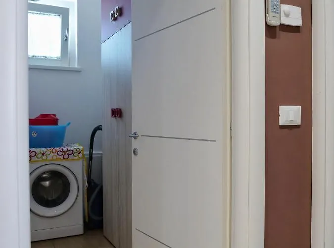 Casa Salumiere ‐ Bicamere Con Posto Auto Vicinissimo Spiagga Costa Azzurra Apartment